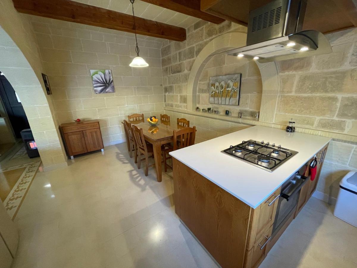 Gilju B&B Xagħra Екстериор снимка